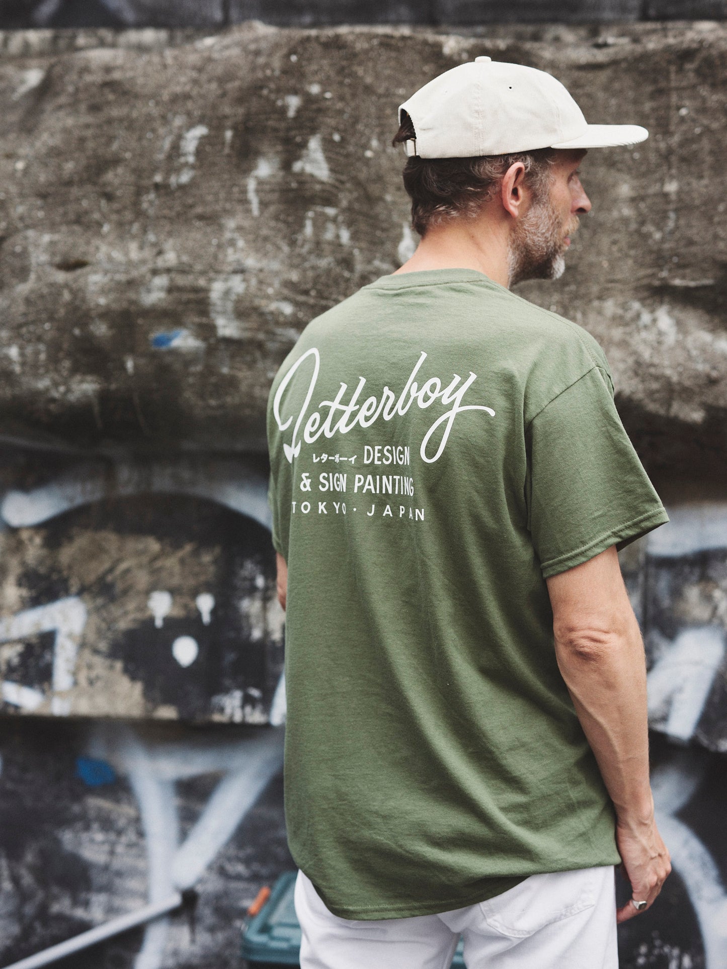 レターボーイTシャツ